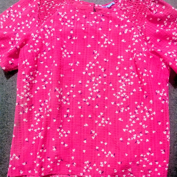 Draper James Vibrant Pink Blouse with White Floral Accents - Picture 1 of 3